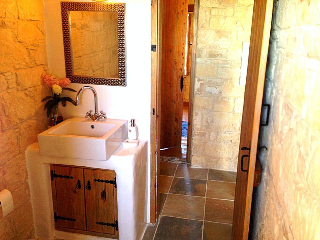 Lofou Traditional Stone House Bagian luar foto