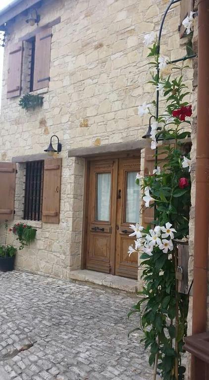 Lofou Traditional Stone House Bagian luar foto